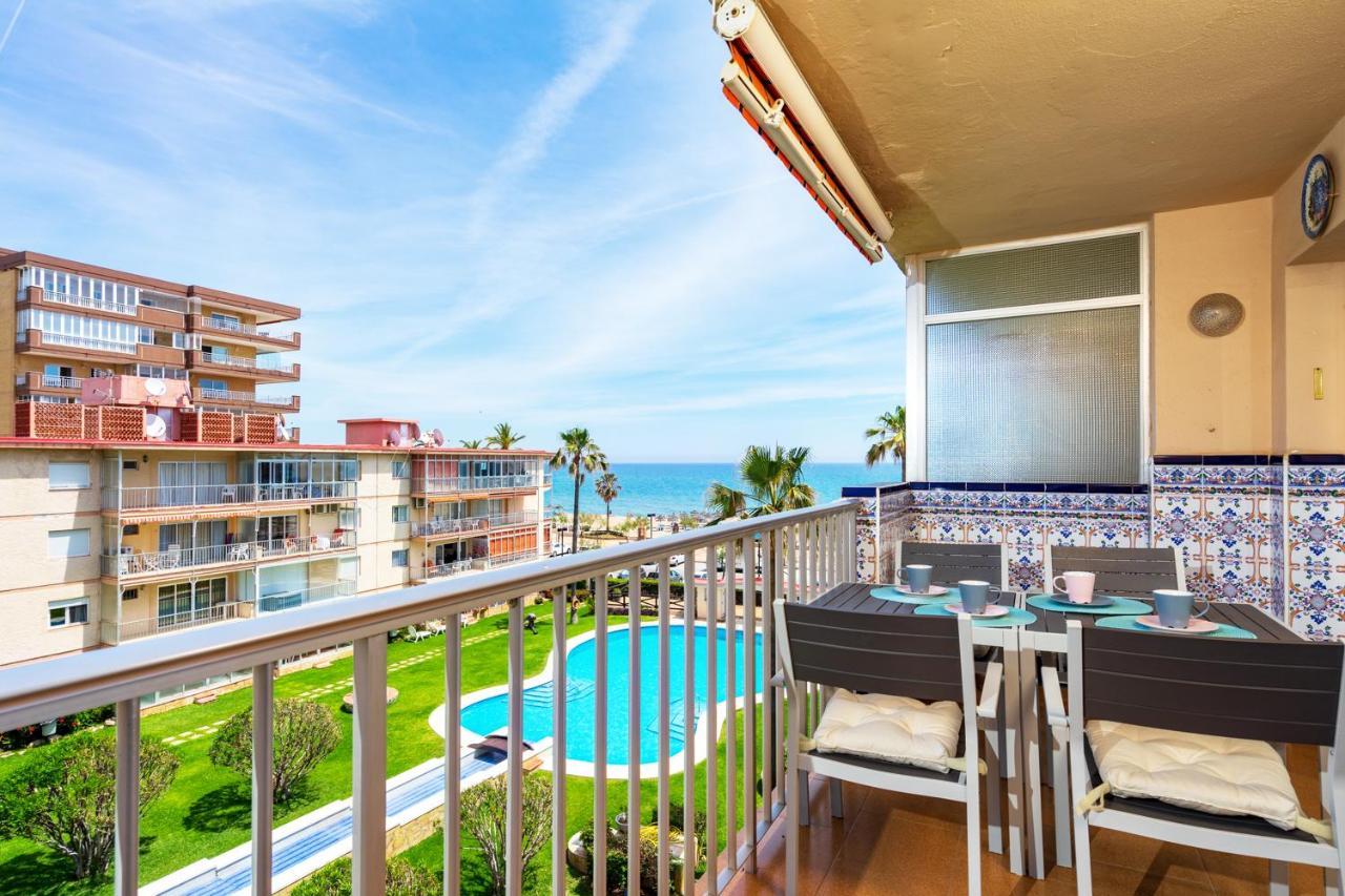 Beachfront Seaview Apartment In Los Boliches By Costarentals - Ref 141 Fuengirola Kültér fotó