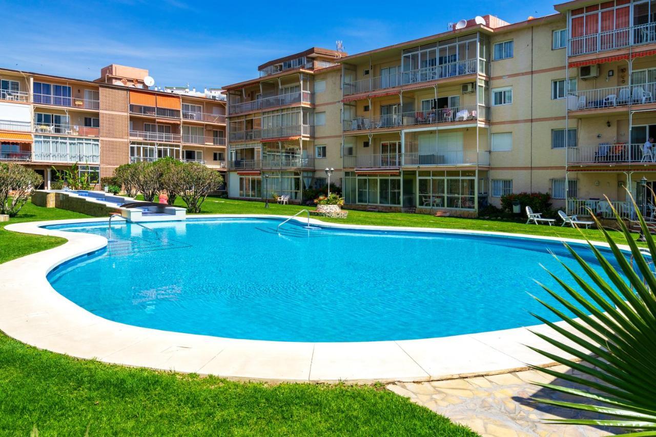 Beachfront Seaview Apartment In Los Boliches By Costarentals - Ref 141 Fuengirola Kültér fotó